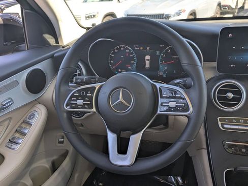 Certified 2022 Mercedes-Benz GLC 300 image 3