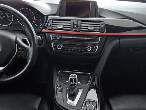 Used 2013 BMW 328i xDrive Sedan w/ Premium Pkg AWD/4WD image 9
