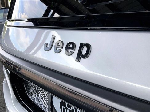 New 2026 Jeep Grand Wagoneer Limited w/ Premium Group II AWD/4WD image 21