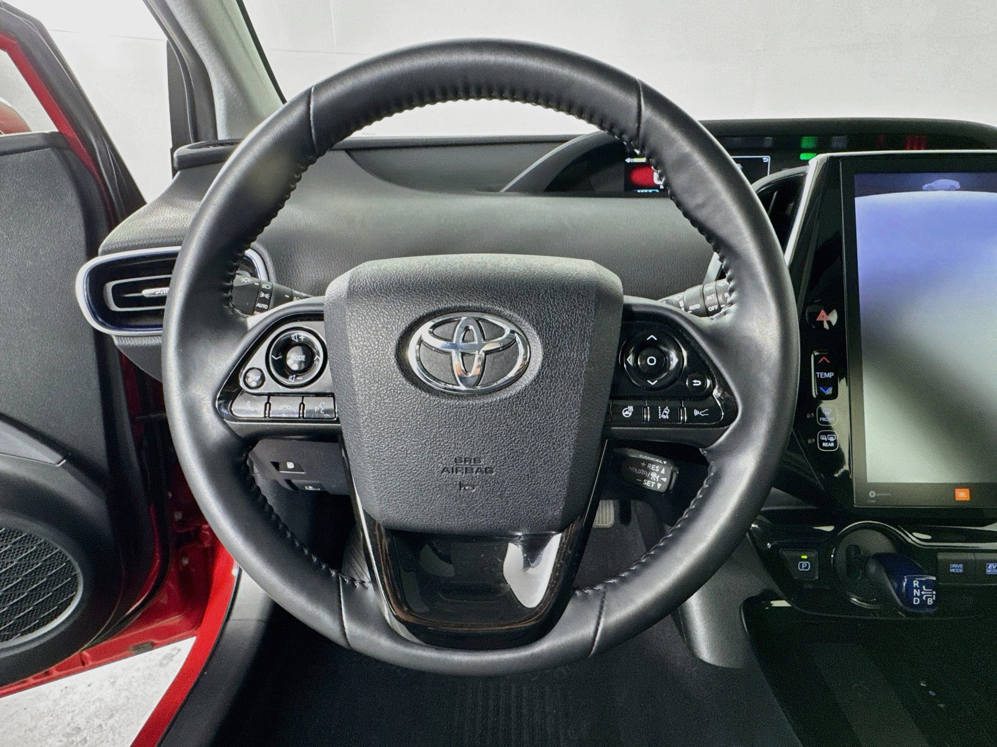 Certified 2022 Toyota Prius Limited w/ Premium Convenience Package FWD image 11