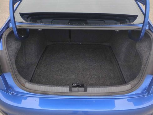 Used 2022 Volkswagen Jetta SE image 24