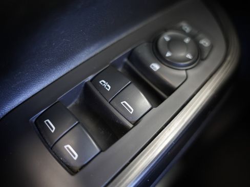 Used 2019 GMC Acadia SLT image 26