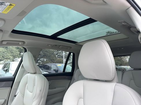 New 2026 Volvo XC90 T8 Ultra w/ Protection Package Premier image 13