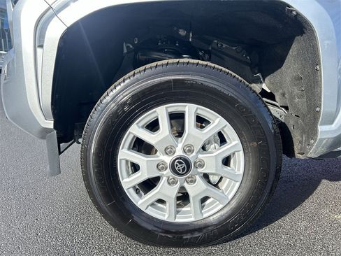 Used 2025 Toyota Tacoma SR image 16