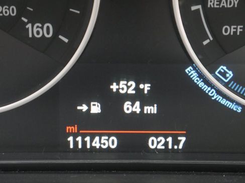 Used 2016 BMW 320i xDrive Sedan image 9