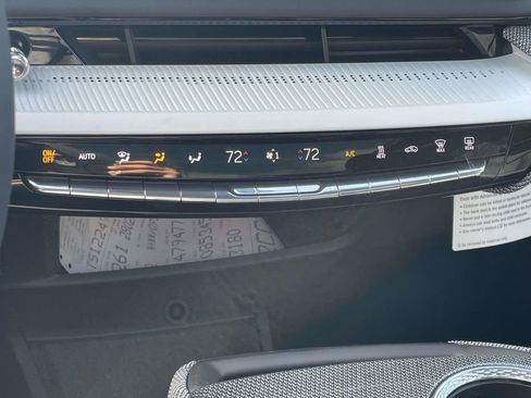 New 2026 Cadillac Optiq Sport 1 image 27