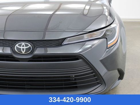 Used 2025 Toyota Corolla LE w/ Convenience Package image 7