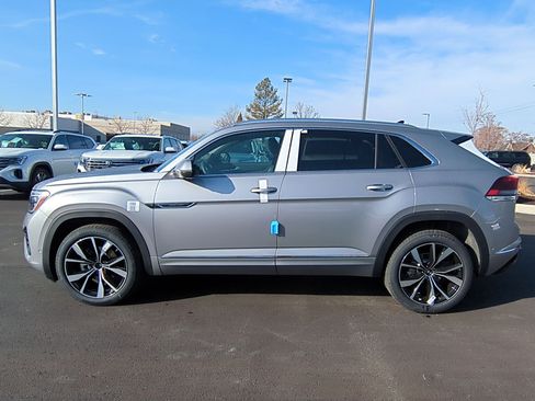 New 2026 Volkswagen Atlas Cross Sport SEL Premium R-Line AWD/4WD image 9