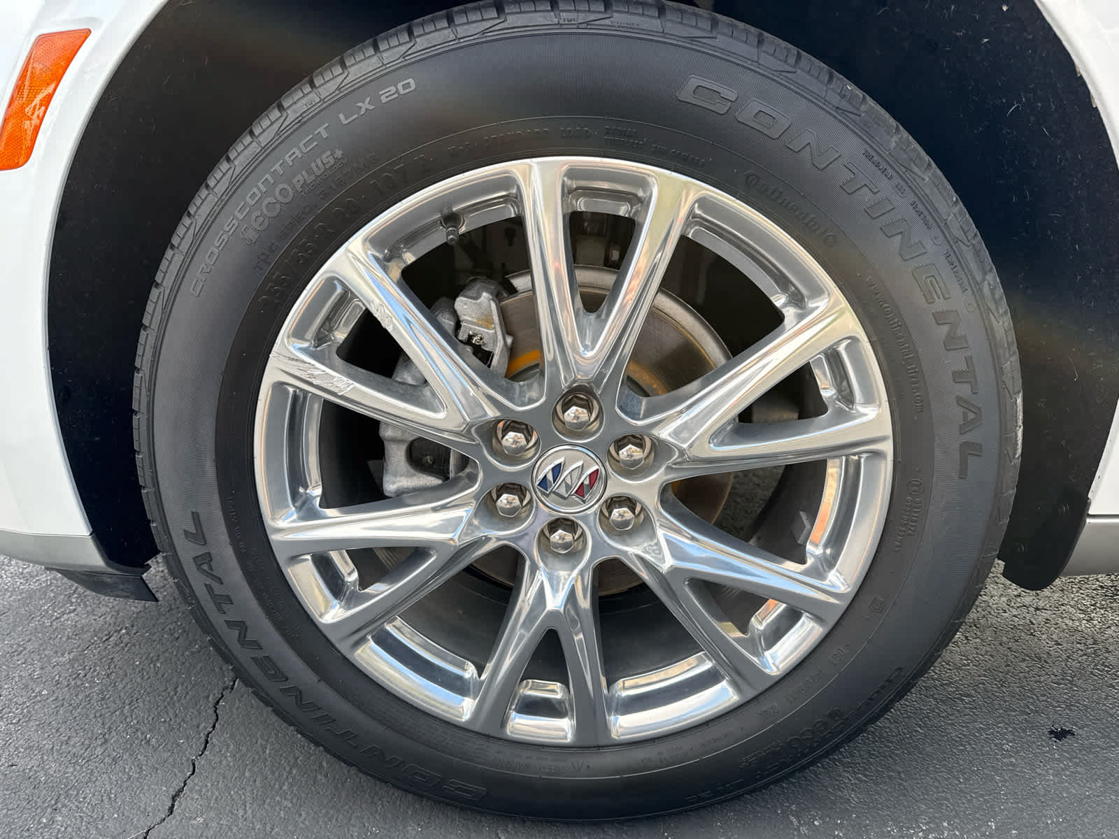 Used 2023 Buick Enclave Essence w/ Experience Buick Package AWD/4WD image 9