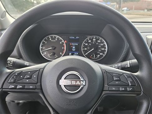 Used 2025 Nissan Sentra S image 22
