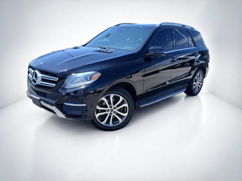 Used 2018 Mercedes-Benz GLE 350 w/ Premium 1 Package image 2