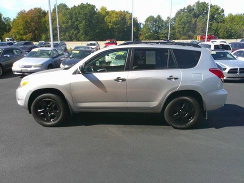 Used 2008 Toyota RAV4 4WD w/ 3rd Row image 3