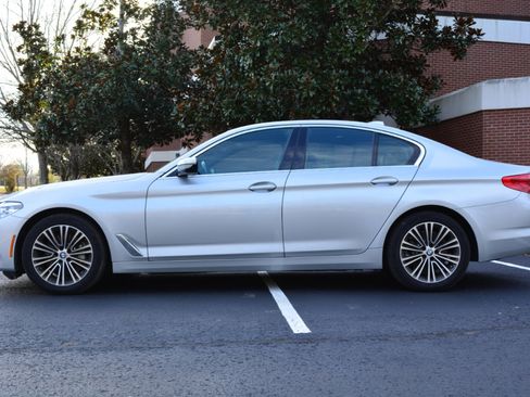 Used 2019 BMW 530i xDrive w/ Convenience Package image 8