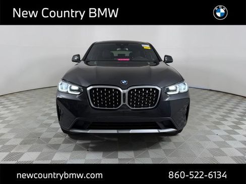 Used 2025 BMW X4 xDrive30i AWD/4WD image 2
