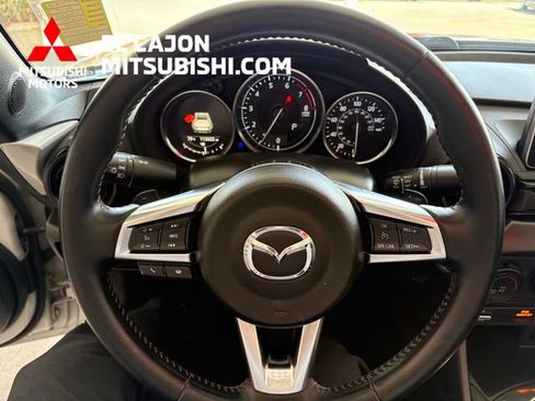 Used 2017 MAZDA MX-5 Miata RF Club RWD image 11