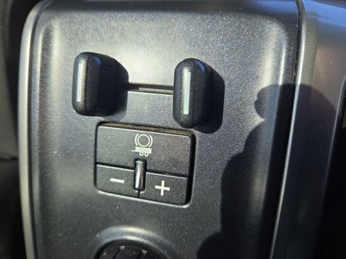 Used 2018 Chevrolet Silverado 1500 LTZ w/ Sport Package image 25