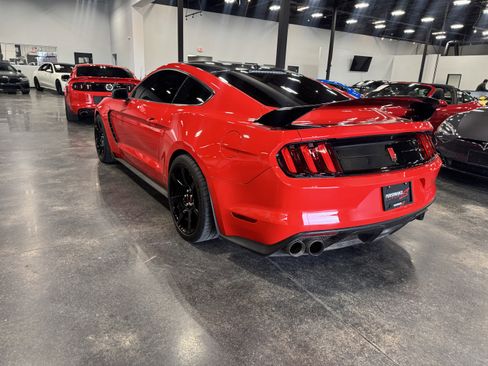 Used 2019 Ford Mustang Shelby GT350R w/ GT350R Equipment Group 920A image 18