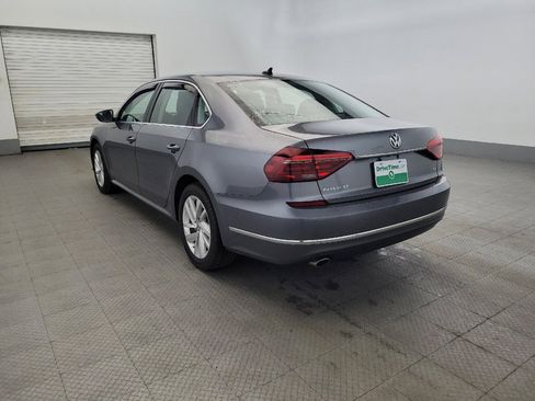 Used 2018 Volkswagen Passat 2.0T SE FWD image 5