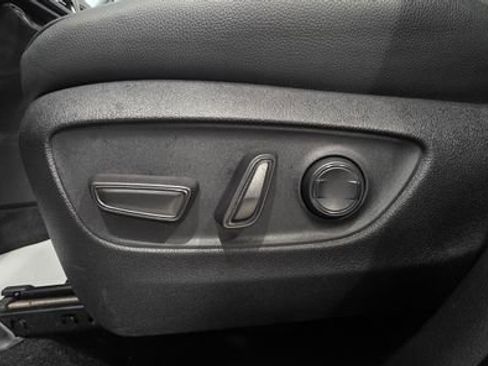 Used 2025 Toyota Grand Highlander XLE image 15