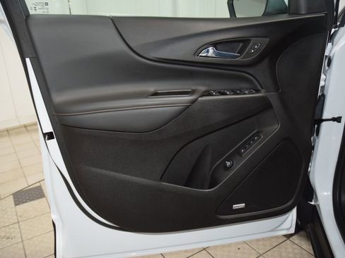 Certified 2024 Chevrolet Equinox Premier AWD/4WD image 35