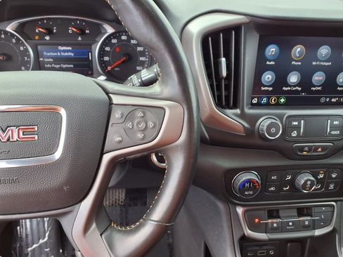 Used 2022 GMC Terrain AT4 image 12