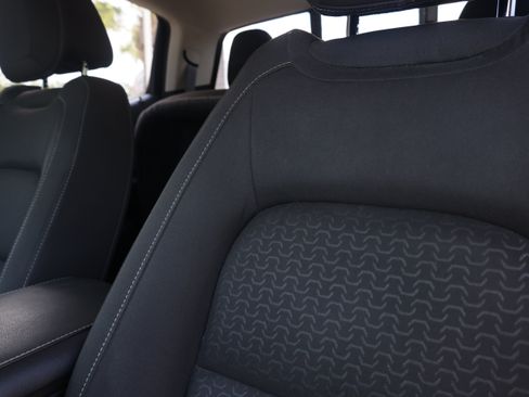 Used 2018 GMC Canyon SLE w/ SLE Convenience Package RWD image 7