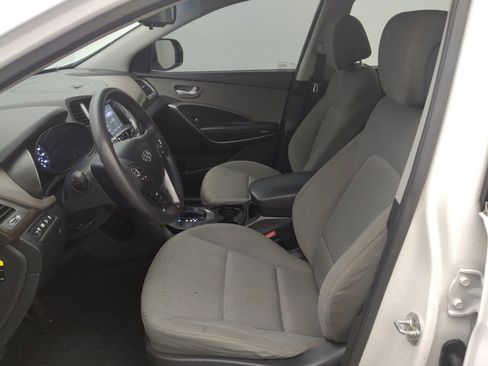 Used 2017 Hyundai Santa Fe SE w/ Cargo Package image 17