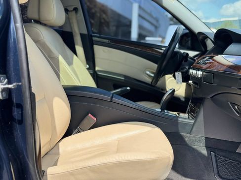 Used 2010 BMW 528i xDrive Sedan AWD/4WD image 39