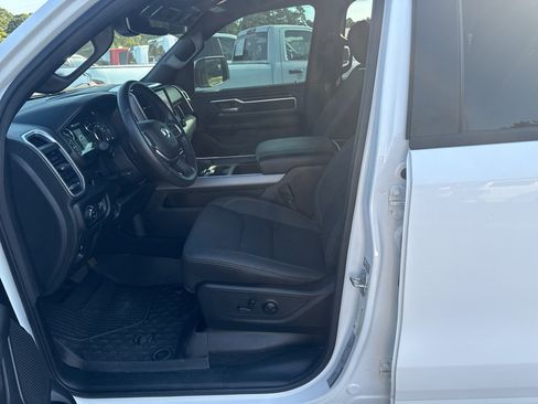 Used 2023 RAM 1500 Big Horn AWD/4WD image 16