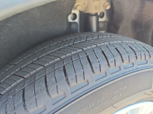 Used 2023 Ford Escape Active image 25