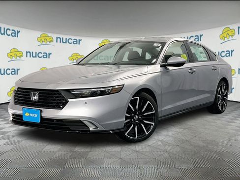 New 2025 Honda Accord Touring image 4