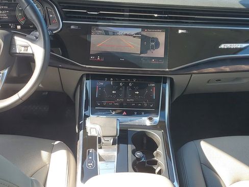 Used 2023 Audi Q7 3.0T Prestige AWD/4WD image 16