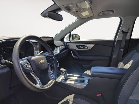 Used 2023 Chevrolet Blazer LT w/ Convenience Package FWD image 9