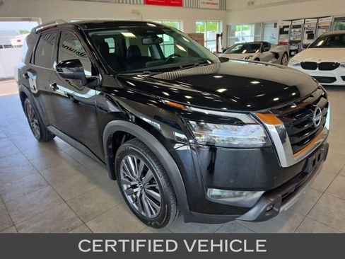 Used 2022 Nissan Pathfinder SL AWD/4WD image 5