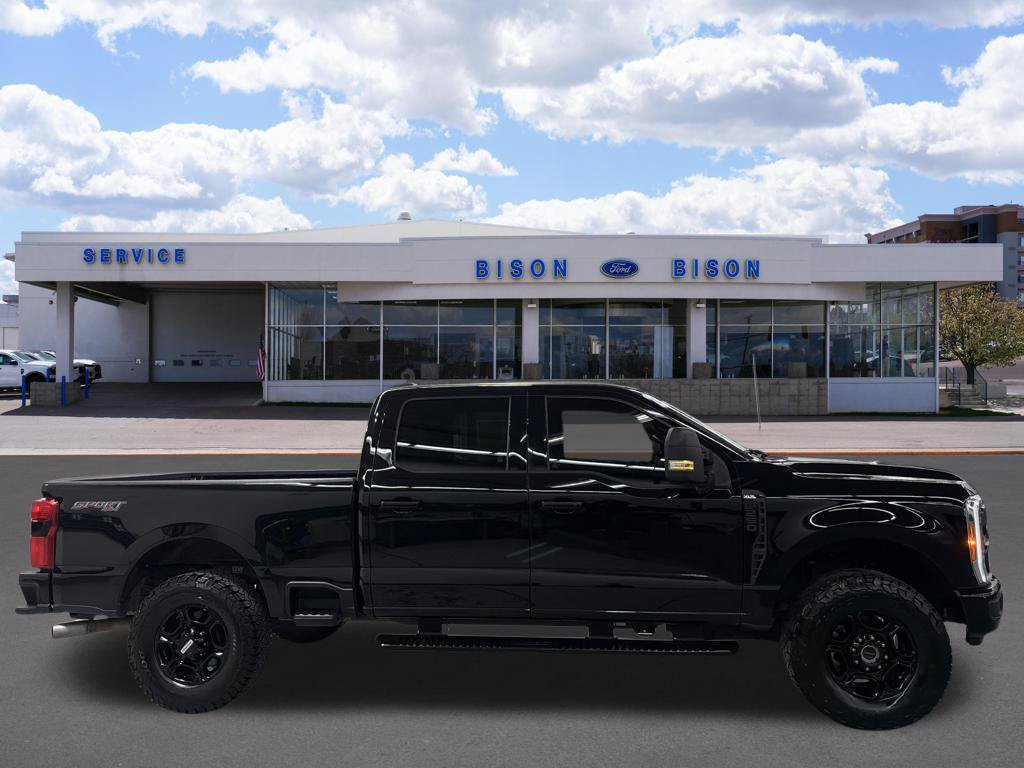 Used 2023 Ford F250 XLT w/ XLT Premium Package AWD/4WD image 2
