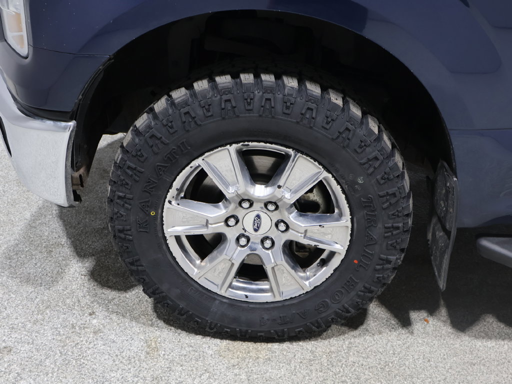Used 2016 Ford F150 XLT w/ Equipment Group 302A Luxury AWD/4WD image 16