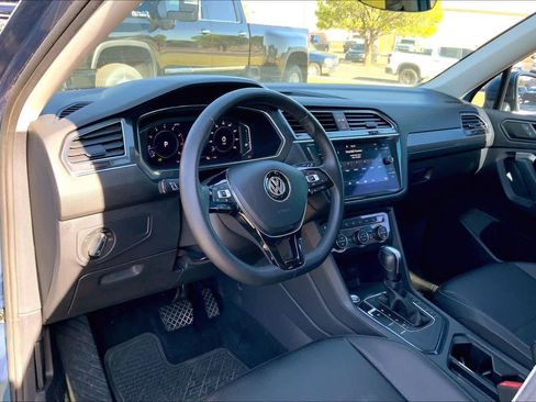 Used 2020 Volkswagen Tiguan SEL image 18