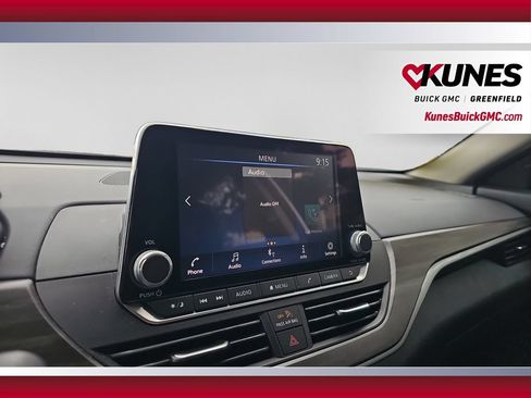 Used 2024 Nissan Altima 2.5 SV FWD image 20