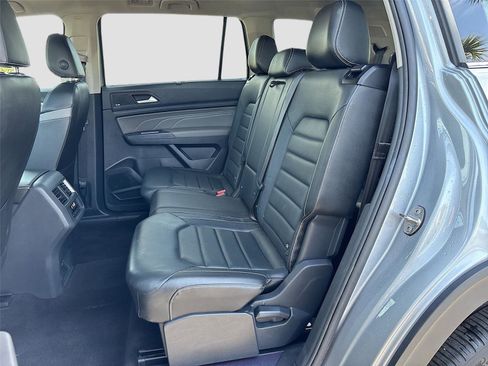 Used 2021 Volkswagen Atlas SEL Premium image 28