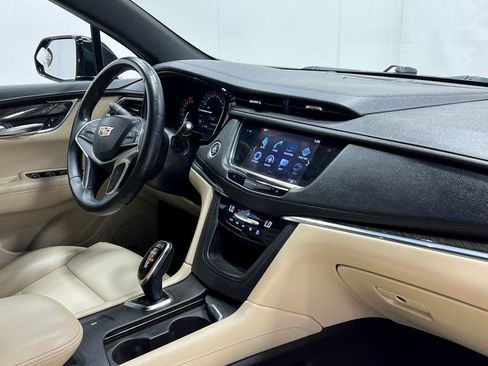 Used 2019 Cadillac XT5 FWD image 20