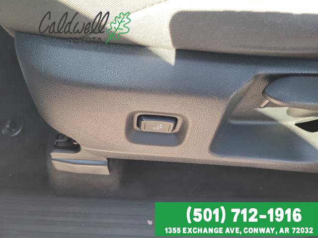 Certified 2025 Toyota Tacoma SR5 AWD/4WD image 12