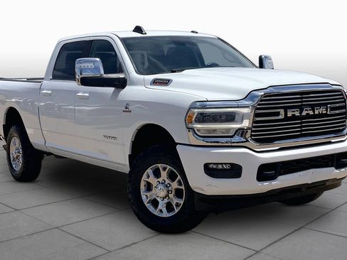 Used 2024 RAM 2500 Laramie w/ Safety Group AWD/4WD image 3
