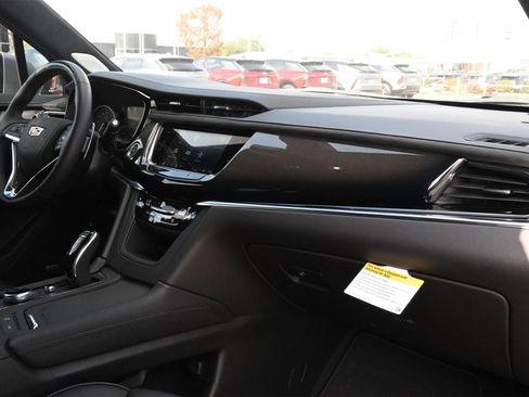 New 2025 Cadillac XT6 Sport w/ Platinum Package image 26