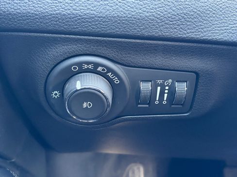 Used 2019 Jeep Compass High Altitude AWD/4WD image 18