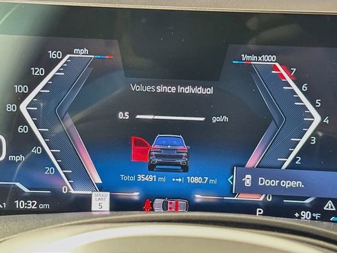 Certified 2024 BMW X7 xDrive40i w/ M Sport Package AWD/4WD image 12