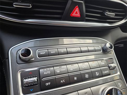 Used 2022 Hyundai Santa Fe Limited image 27