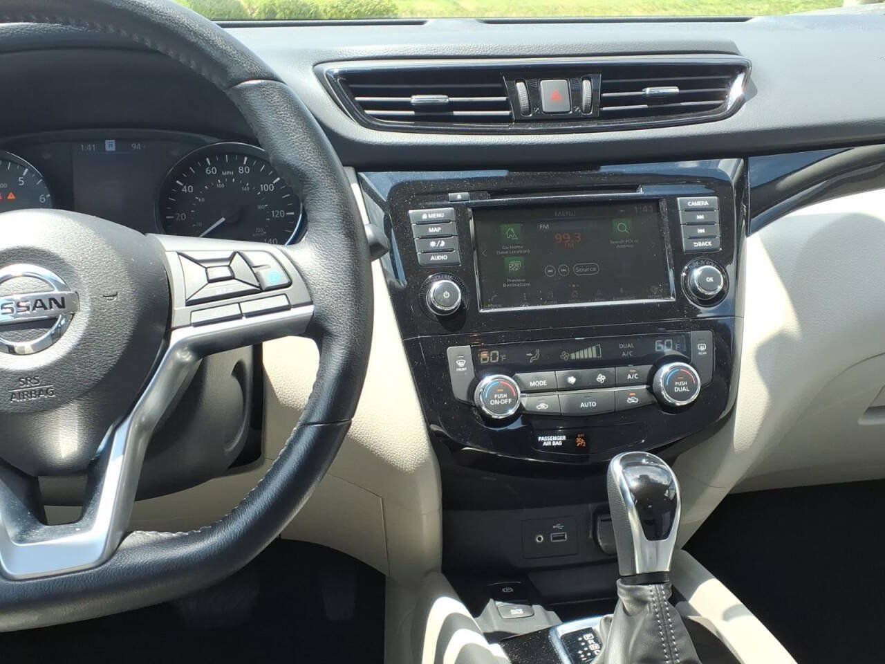 Used 2022 Nissan Rogue Sport SL AWD/4WD image 6