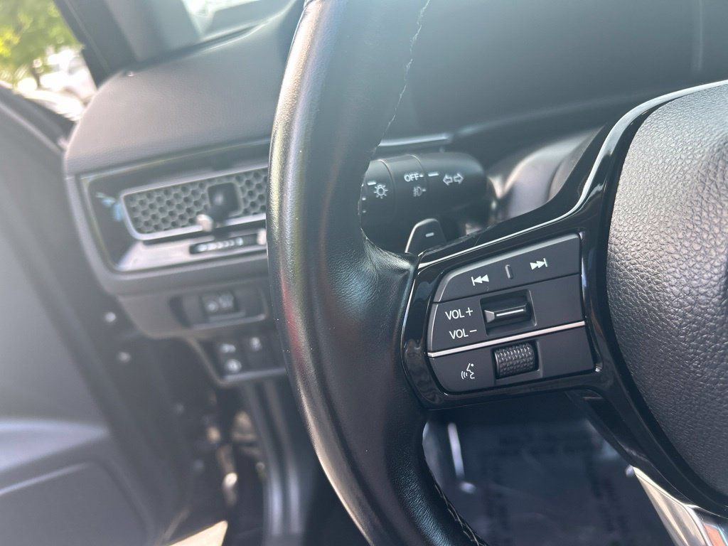Used 2022 Honda Civic Touring image 37