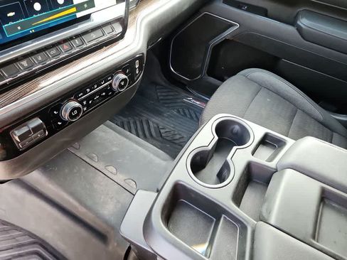 Used 2025 Chevrolet Silverado 2500 LT AWD/4WD image 20