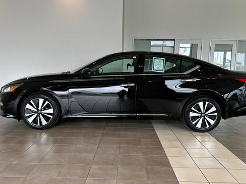 Used 2019 Nissan Altima 2.5 SV FWD image 7